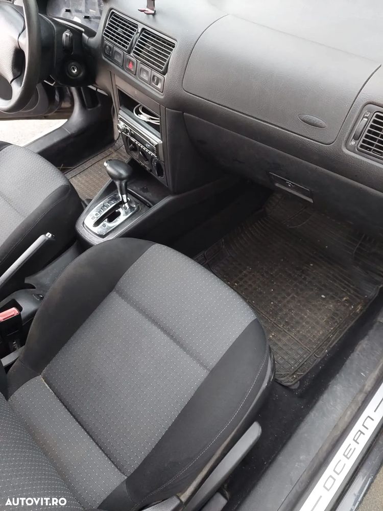 Volkswagen Golf 1.9TDI Ocean Aut - 5