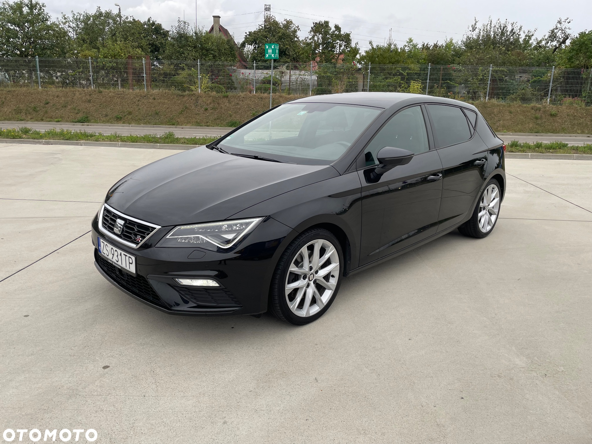 Seat Leon 2.0 TDI FR Black S&S - 2