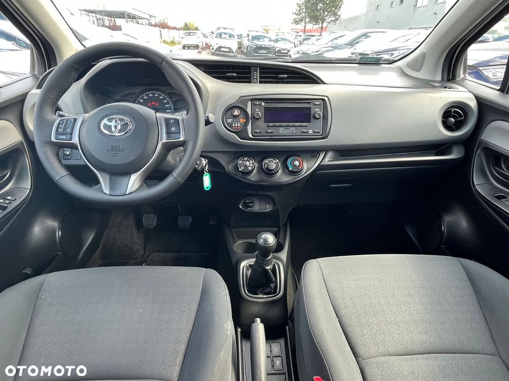 Toyota Yaris - 5