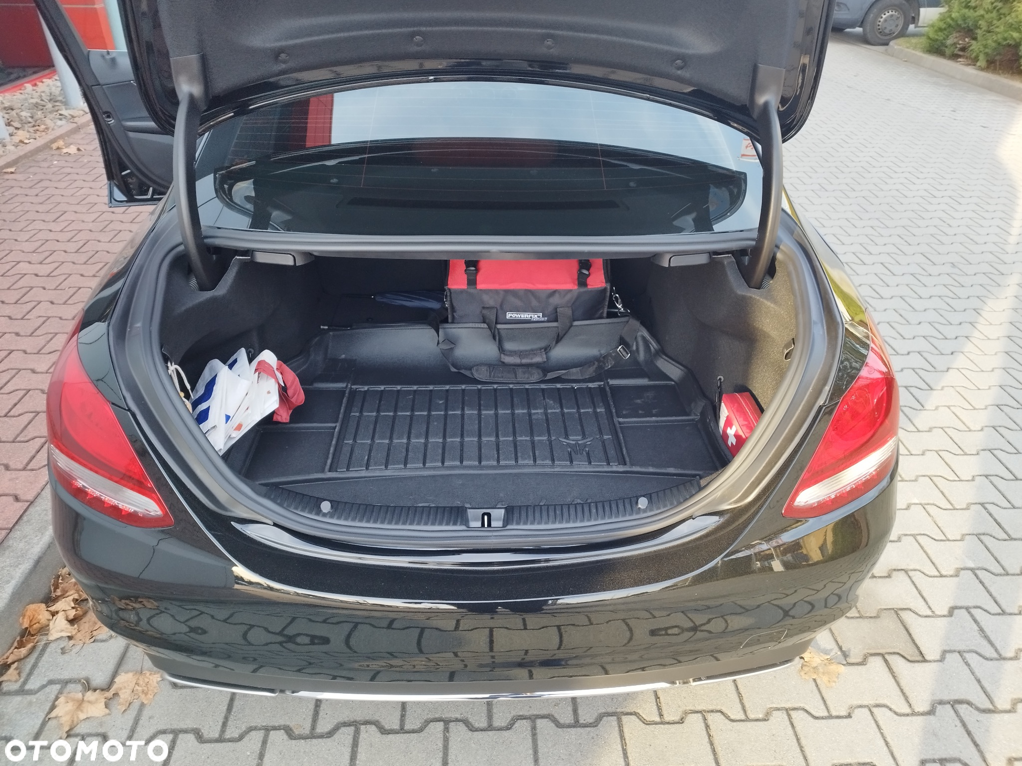 Mercedes-Benz Klasa C 300 7G-TRONIC - 9