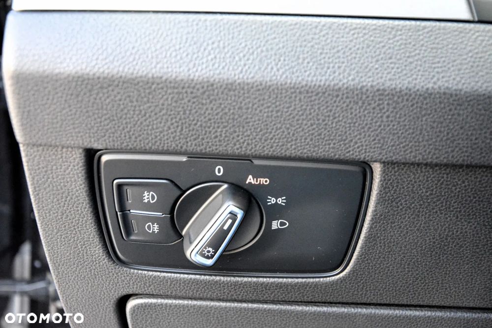 Volkswagen Passat 2.0 TDI EVO Essence DSG - 18