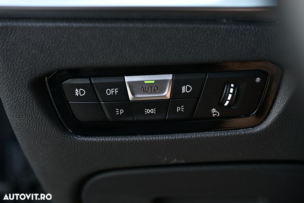 BMW Seria 3 330i xDrive Aut. M Sport - 23