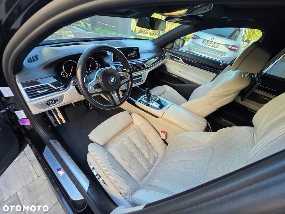 BMW Seria 7 - 15