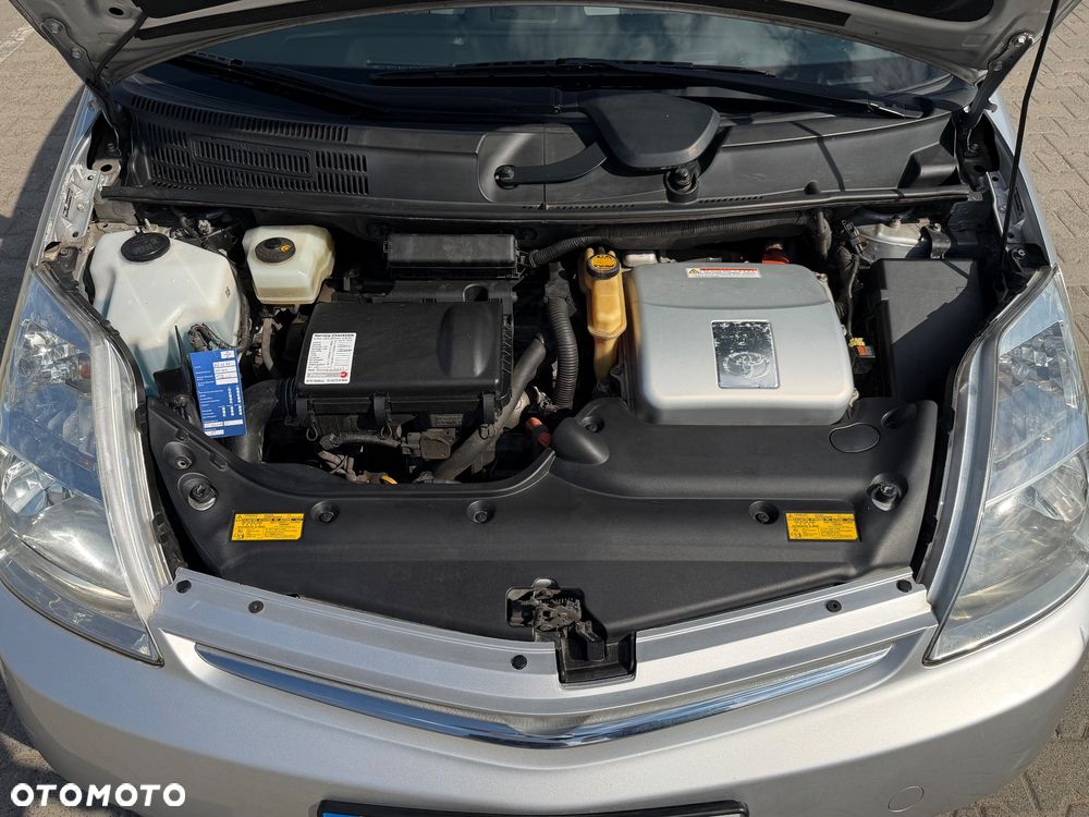 Toyota Prius 1.5 VVT-i Prestige - 26