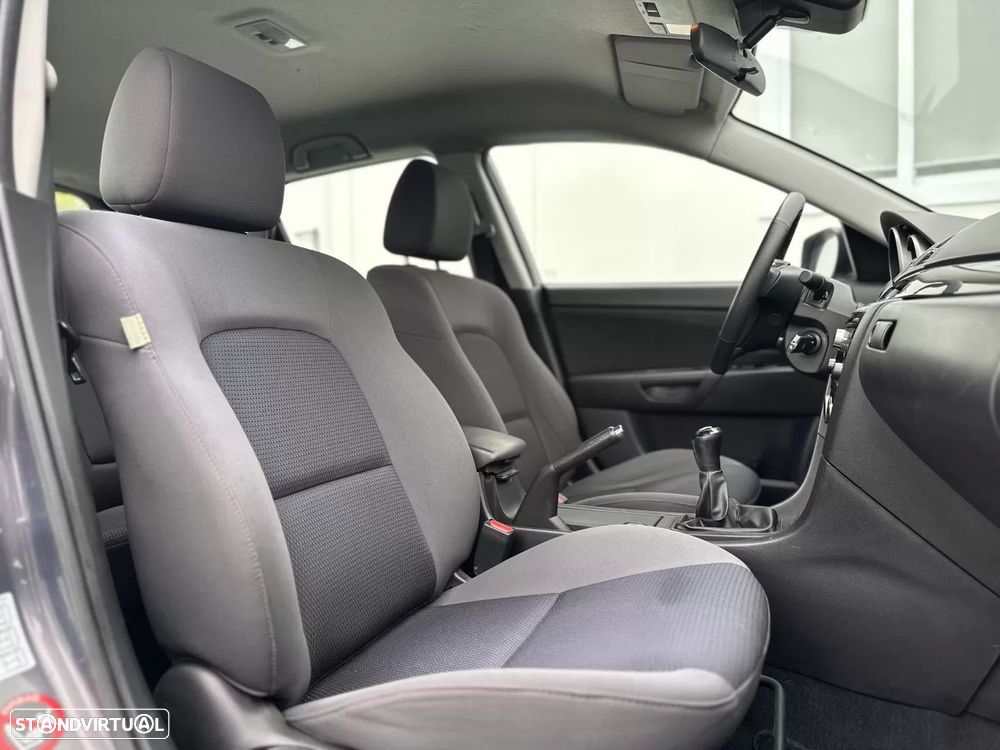 Mazda 3 Hatchback MZ-CD 1.6 Exclusive - 16