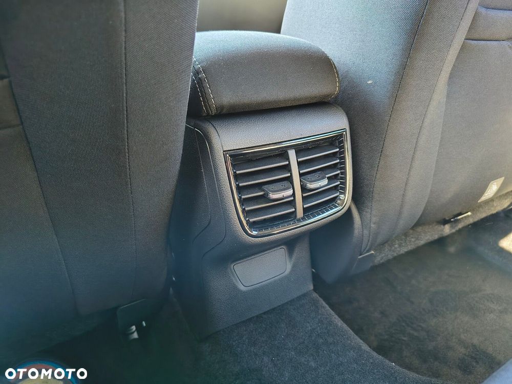 Skoda Fabia 1.0 TSI Drive - 17