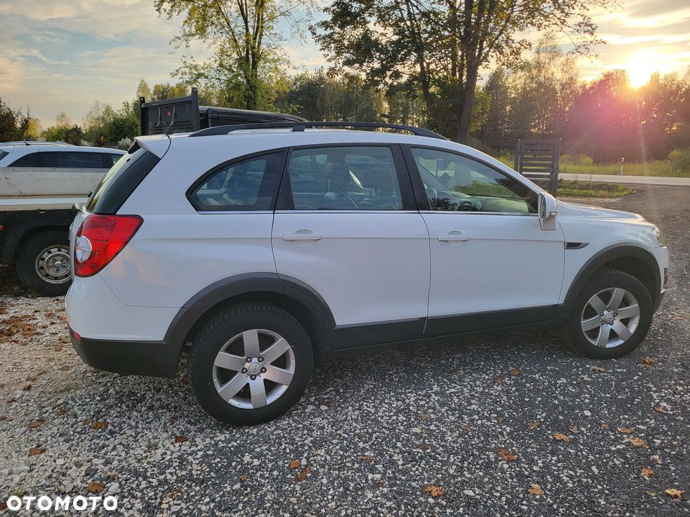 Chevrolet Captiva 2.4 LS FWD - 12