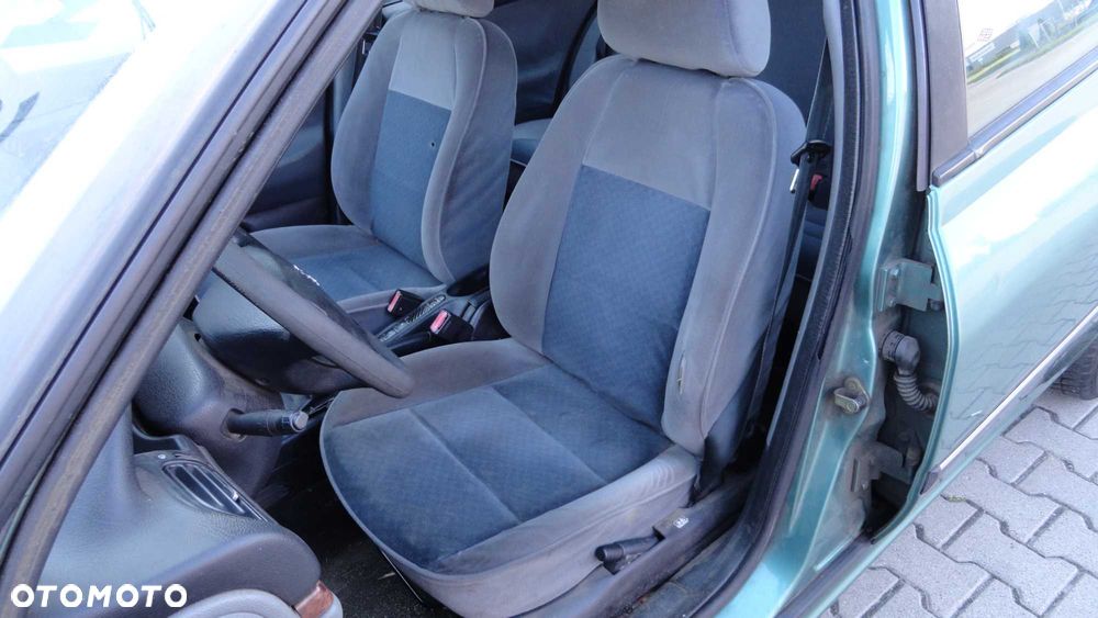 Peugeot 406 - 7