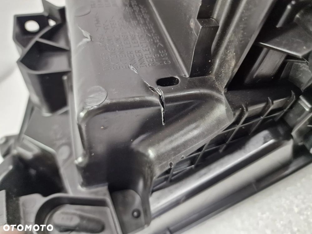 MITSUBISHI ECLIPSE CROSS PRAWA LAMPA PRZEDNIA PRZÓD FULL LED , NR STANLEY W3153 , NR AUKCJI LA449 - 24