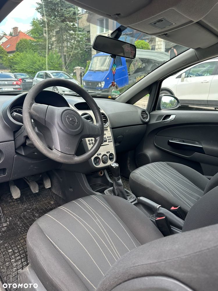 Opel Corsa 1.2 16V Enjoy - 9