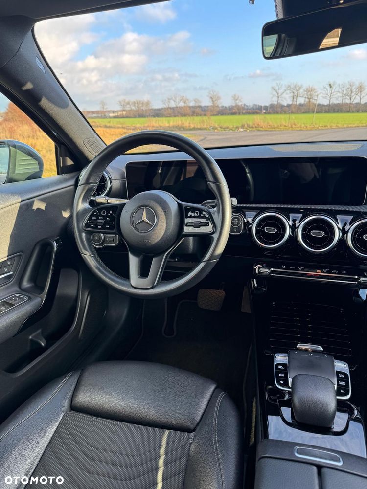 Mercedes-Benz Klasa A 180 d AMG Line 7G-DCT - 18