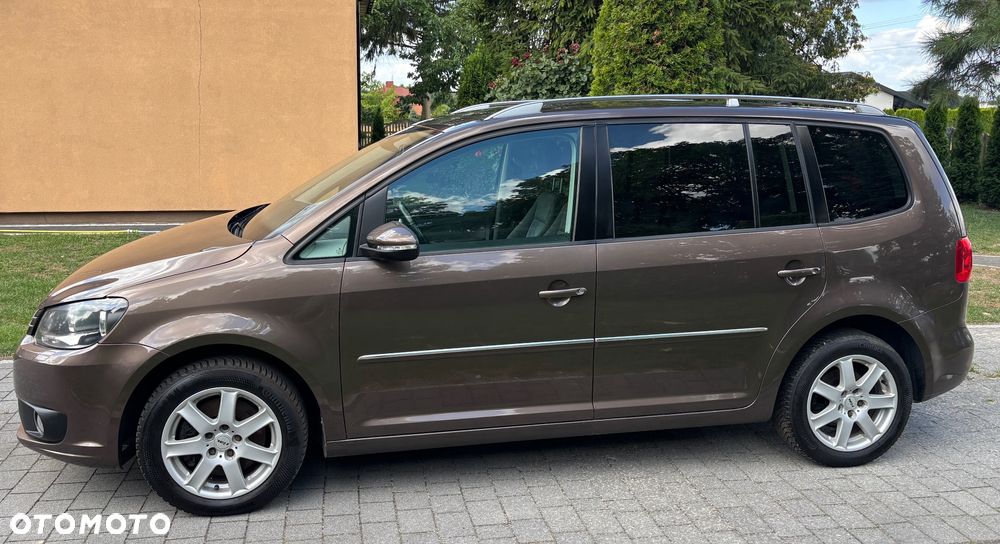 Volkswagen Touran 2.0 TDI DPF BlueMotion Technology Comfortline - 5