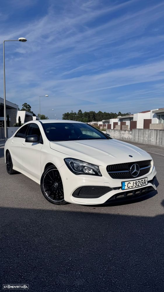 Mercedes-Benz CLA 180 AMG Line - 3