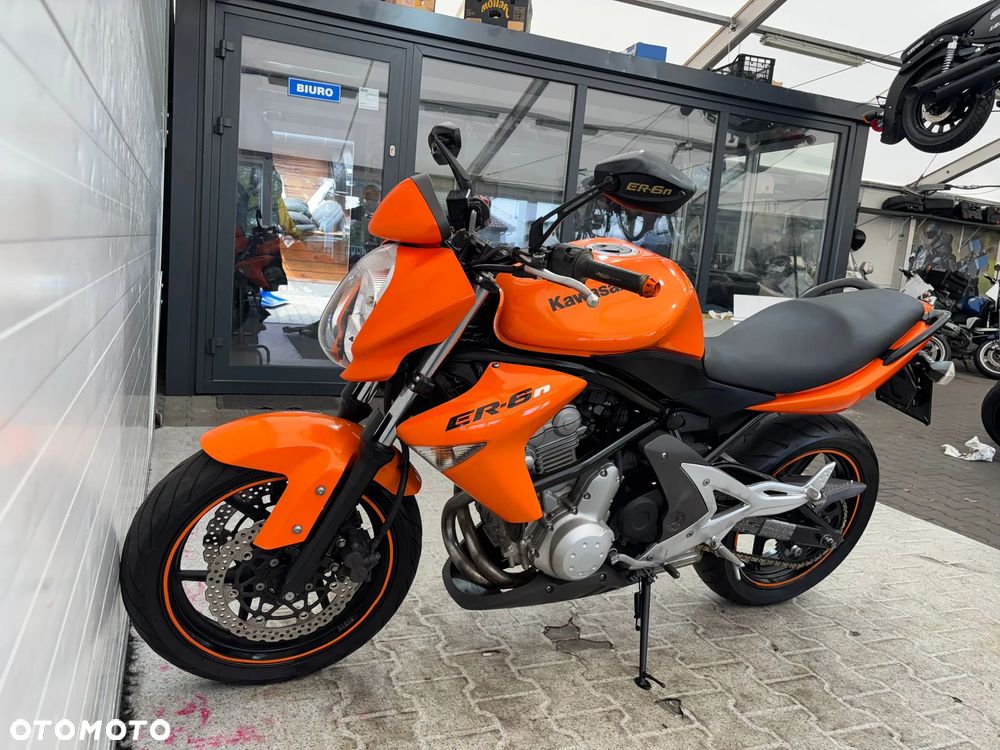 Kawasaki ER - 2