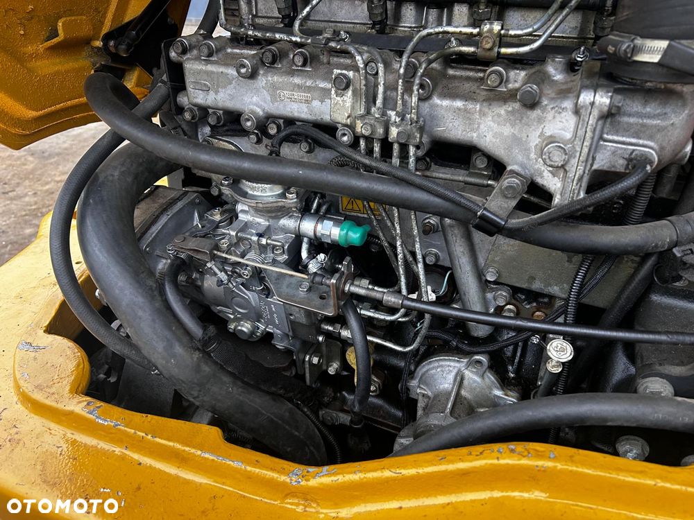 Caterpillar 906 - 18