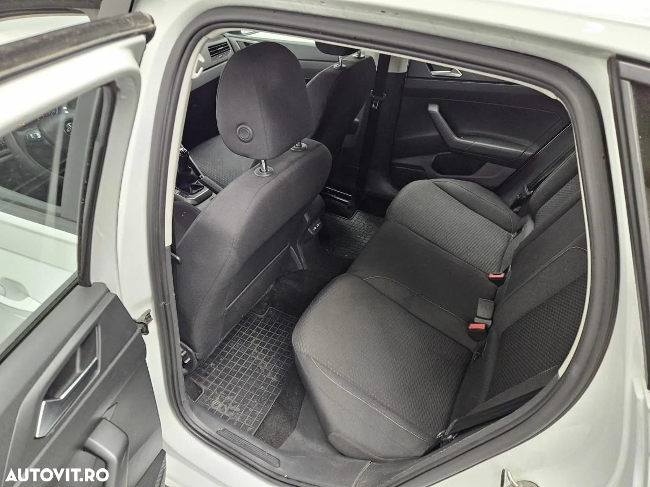 Volkswagen Polo 1.6 TDI Comfortline - 3