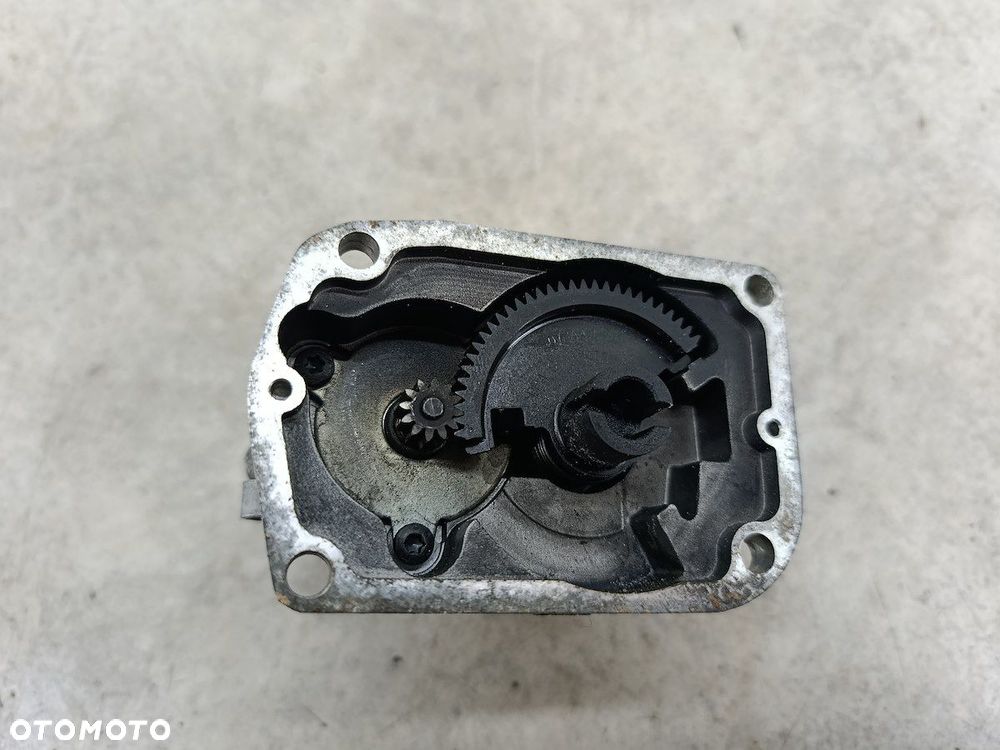 ZAWÓR EGR FORD FOCUS II 21200005BA 1.8 TDCI - 3