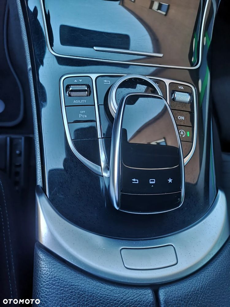 Mercedes-Benz Klasa C 180 7G-TRONIC - 20