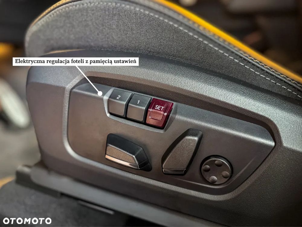 MINI John Cooper Works - 25