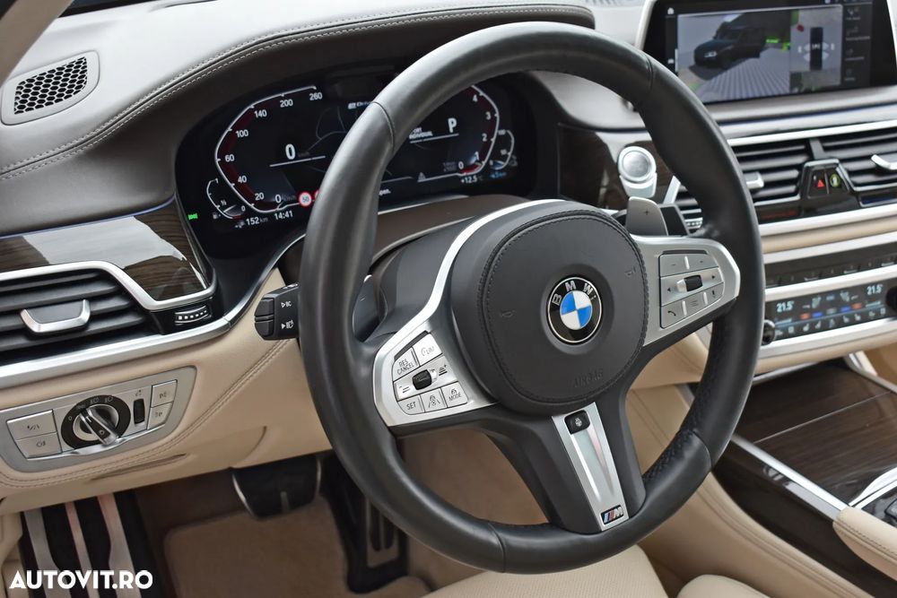 BMW Seria 7 745e - 30