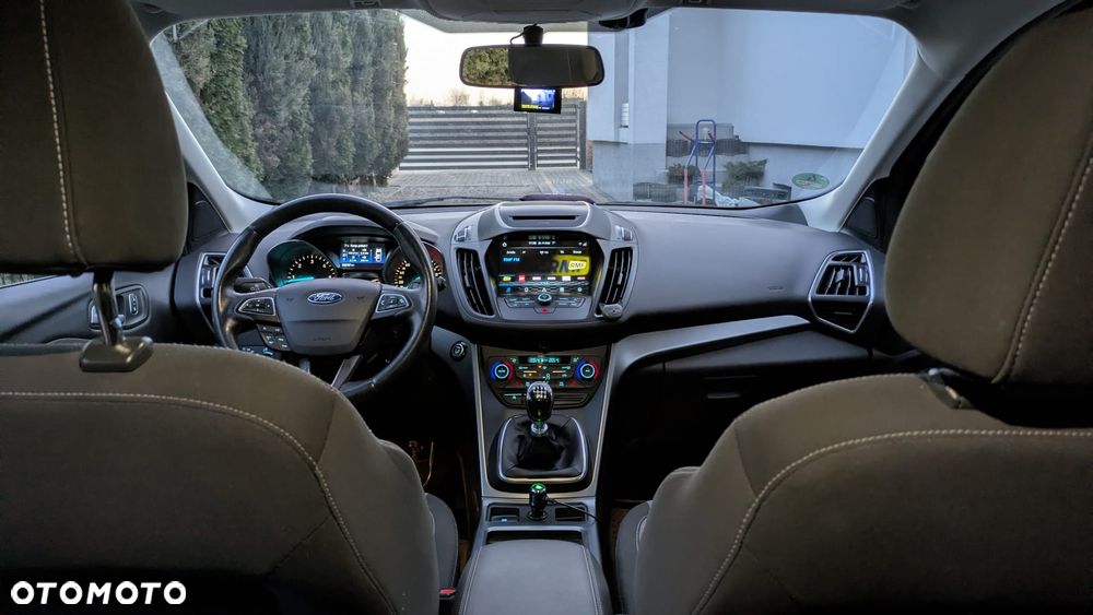 Ford Kuga 1.5 TDCi 2x4 Titanium - 15