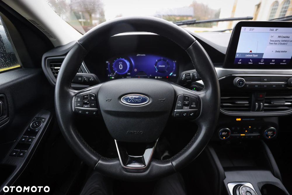 Ford Kuga 2.0 EcoBlue 4x4 TITANIUM X - 33