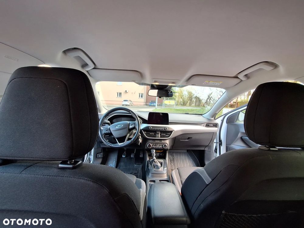 Ford Focus 1.5 EcoBoost Titanium - 16
