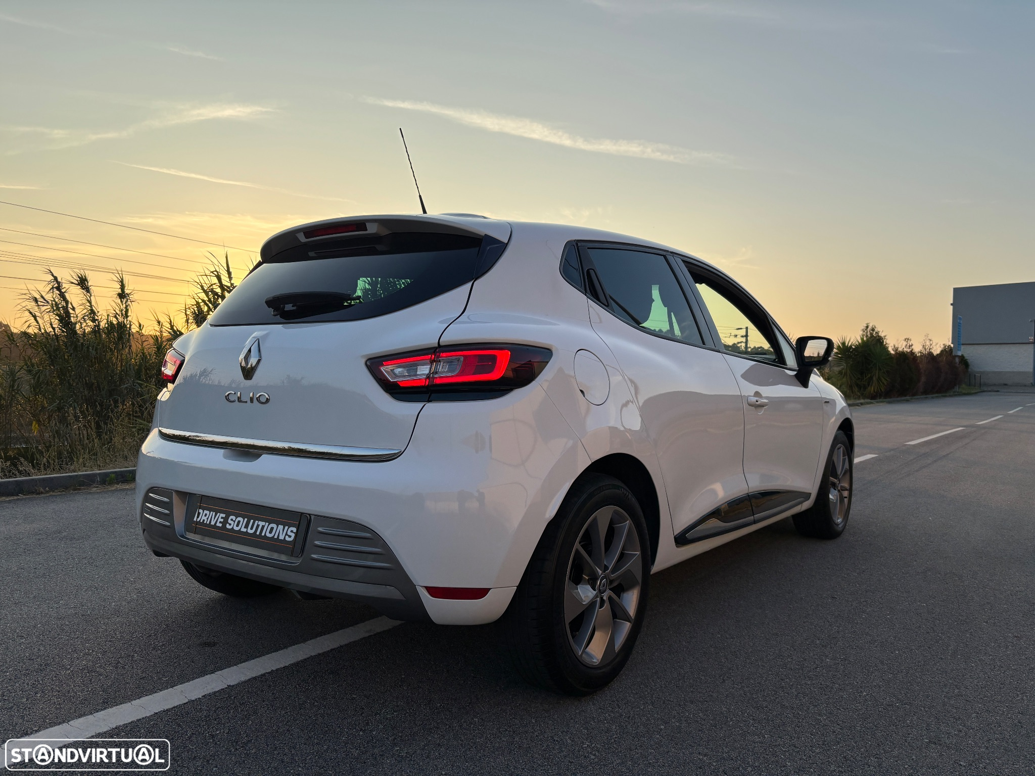 Renault Clio 0.9 TCe Limited Edition - 18