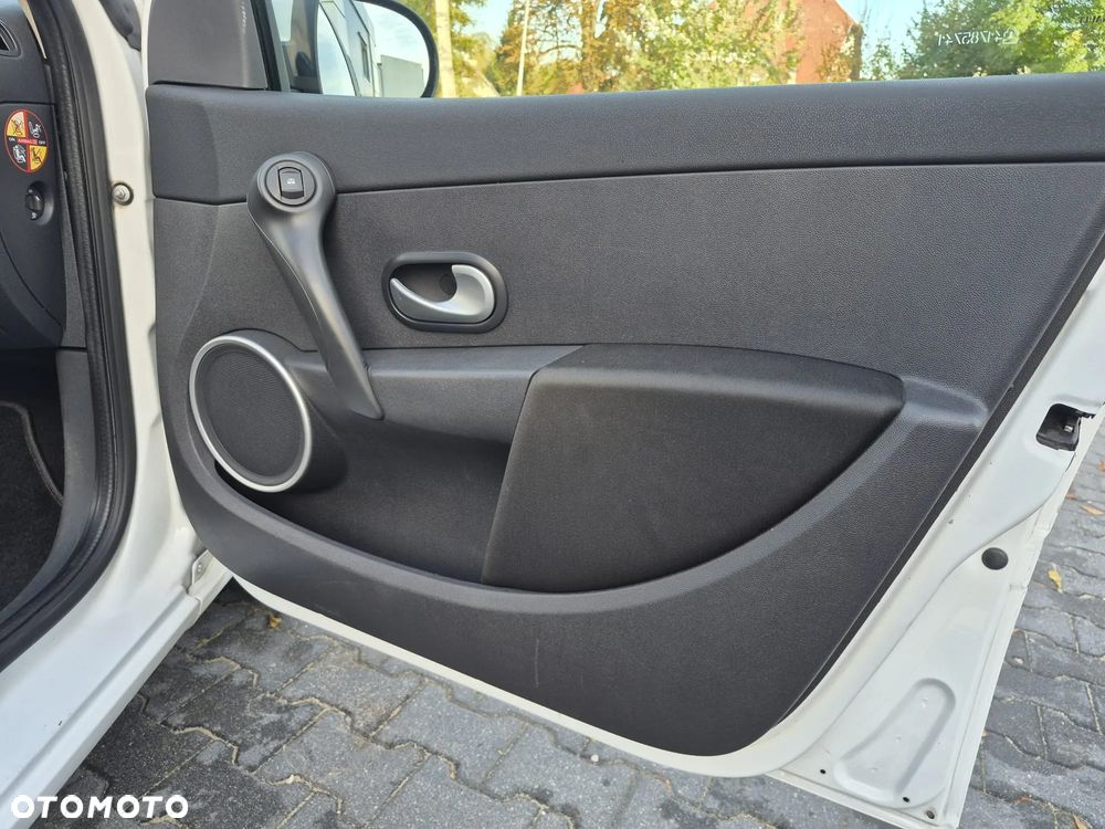 Renault Clio 1.5 dCi Dynamique - 16