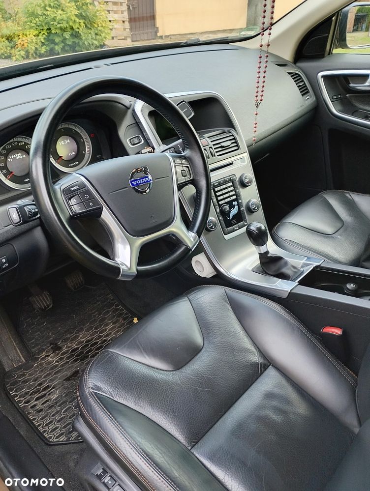 Volvo XC 60 - 6