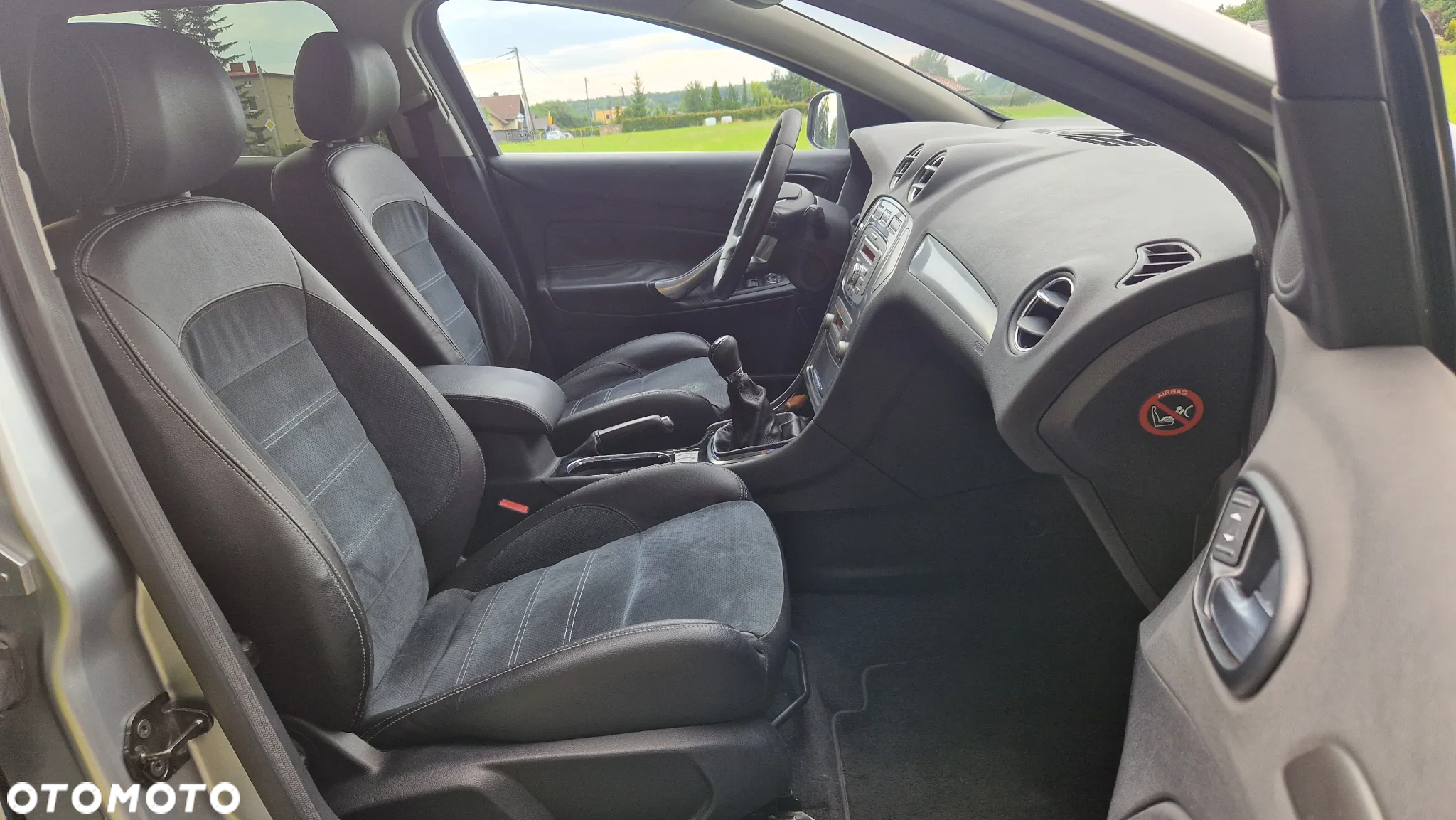 Ford Mondeo 2.0 Titanium - 10
