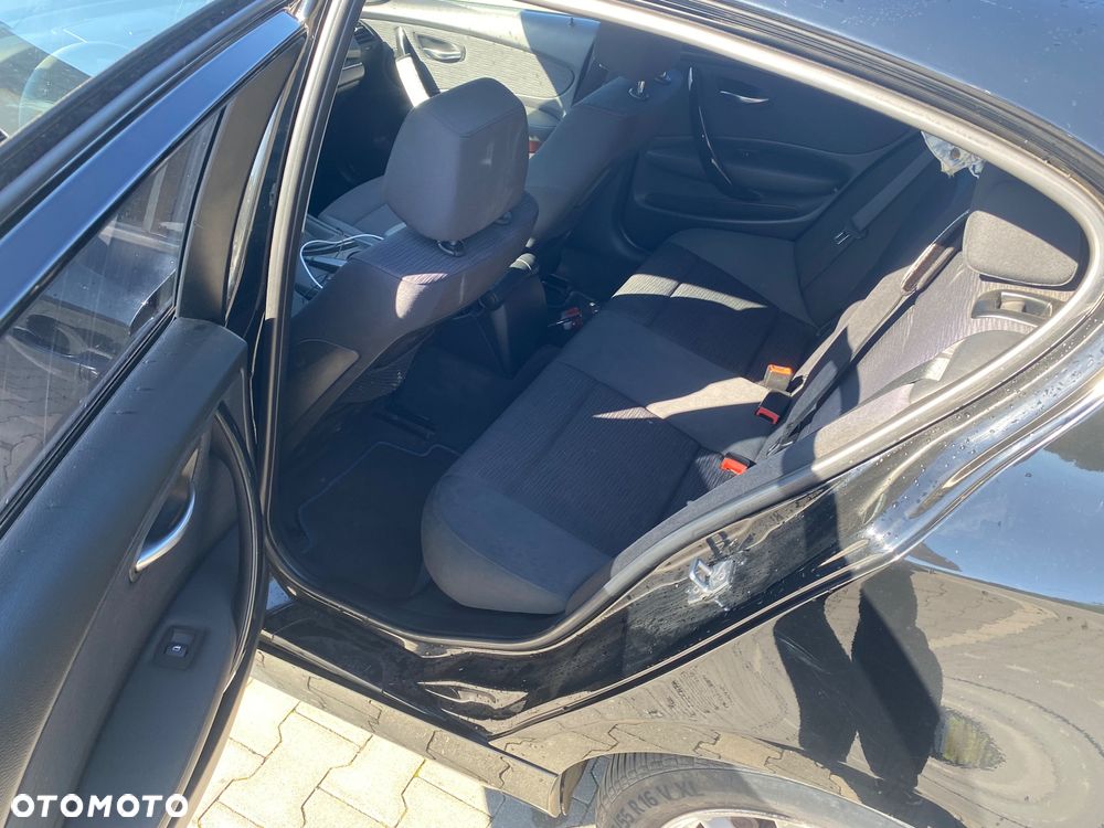 BMW Seria 1 116i - 6