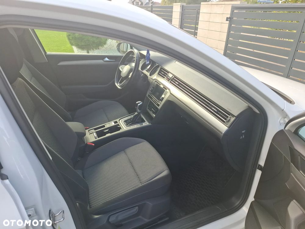Volkswagen Passat 2.0 TDI EVO Elegance - 13