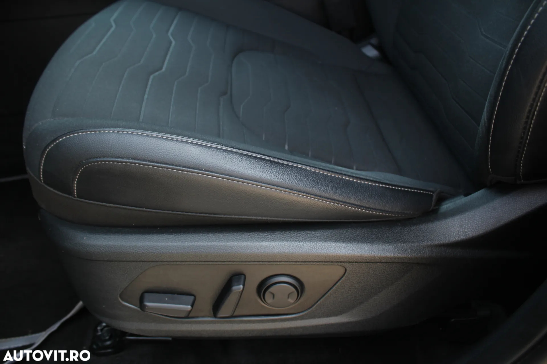 Kia Sportage 1.6 T-GDI HEV 6AT 4x2 Style - 15