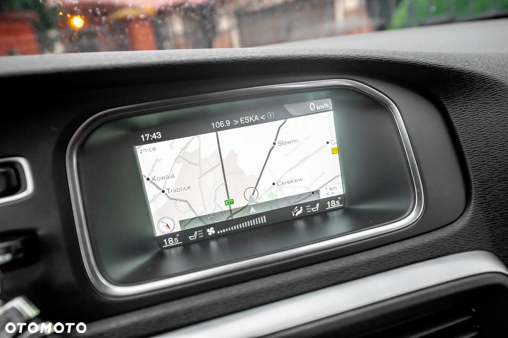 Volvo V40 Cross Country T4 AWD Drive-E Summum - 28