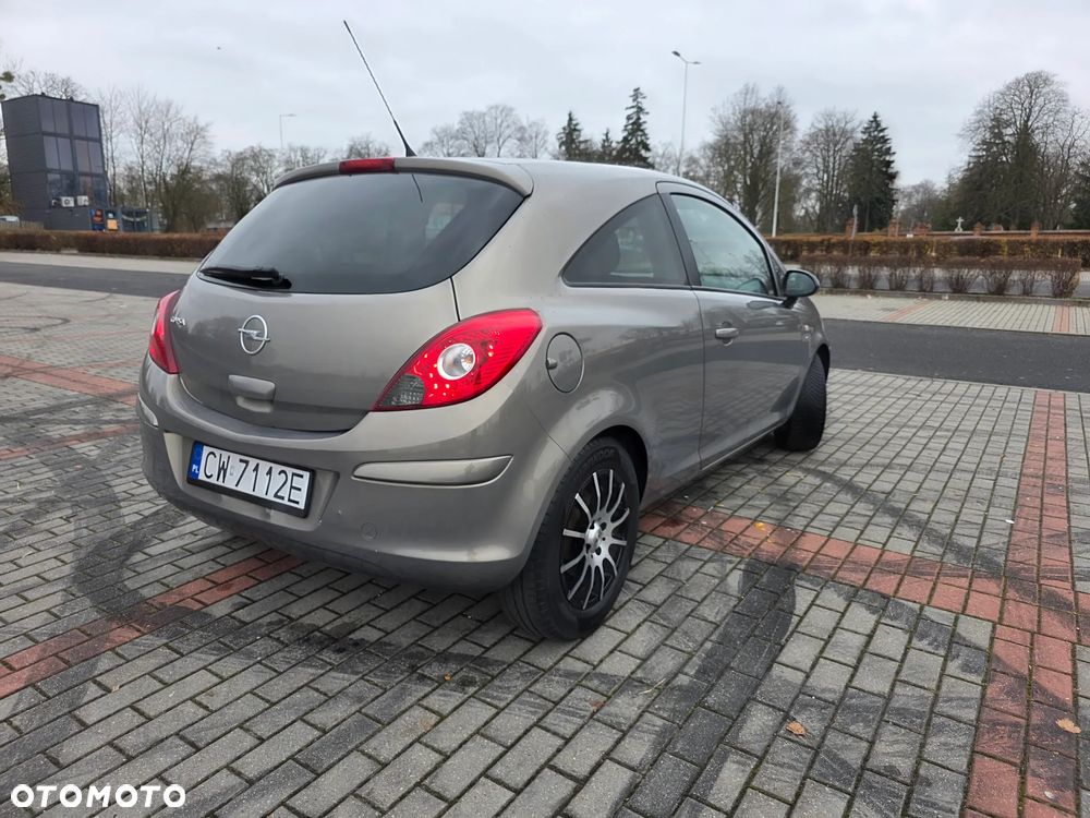 Opel Corsa 1.4 16V Enjoy - 4
