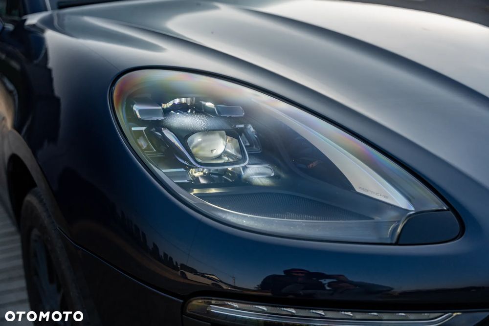 Porsche Macan - 11