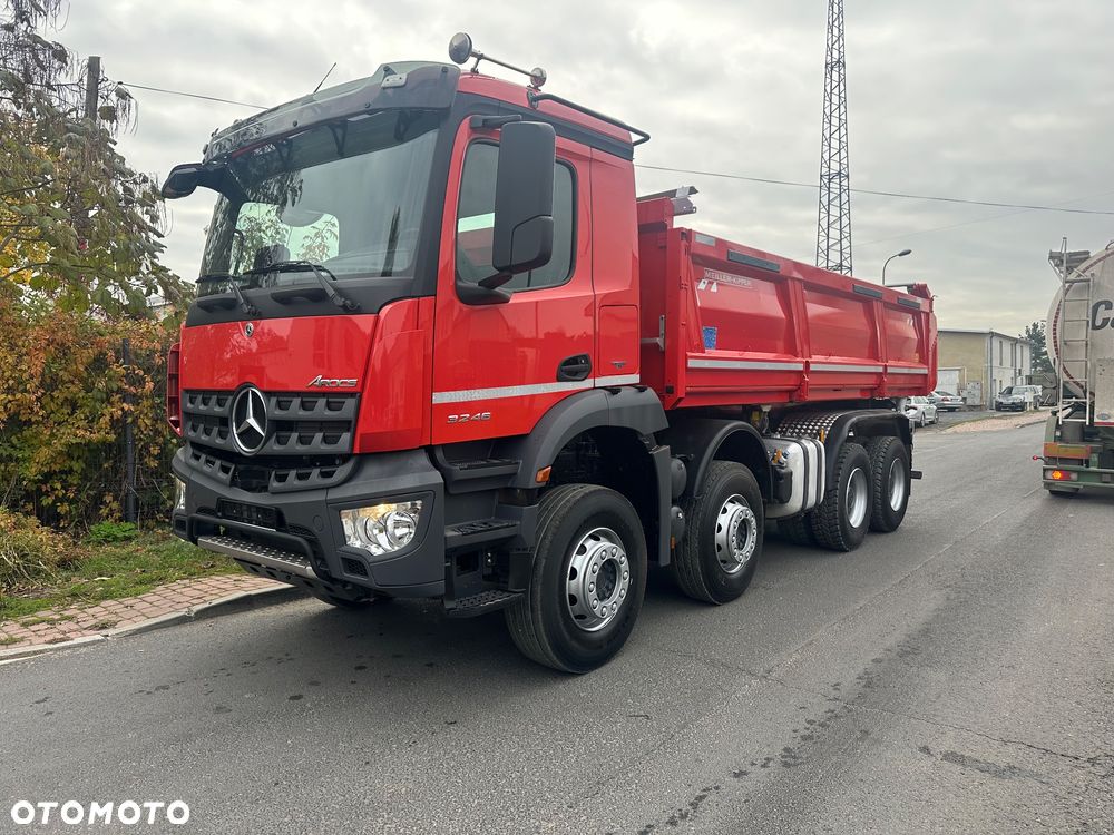 Mercedes-Benz Arosc 3246