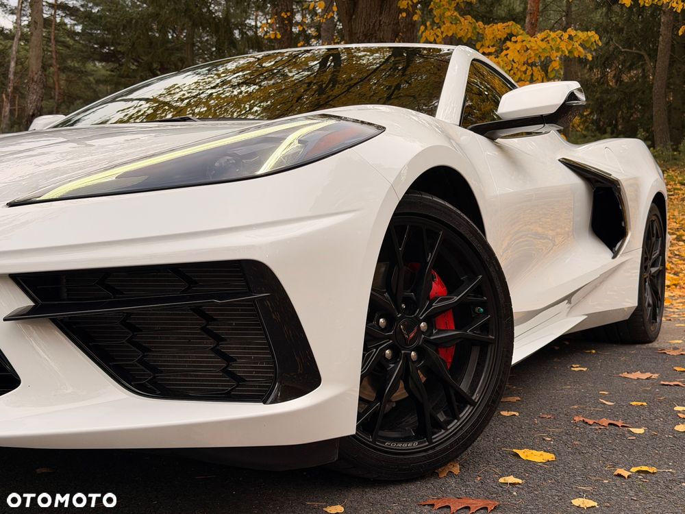 Chevrolet Corvette - 8