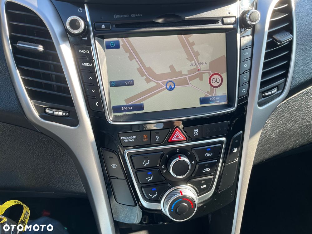 Hyundai i30 1.6 CRDI Passion Plus - 13