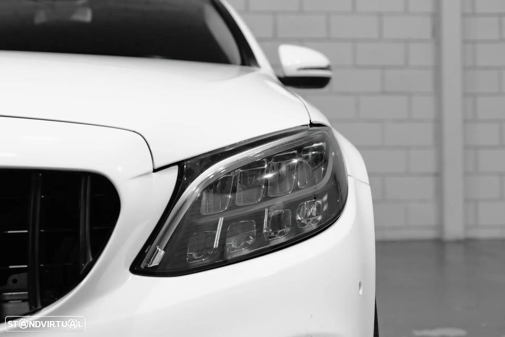 Mercedes-Benz C 300 - 12