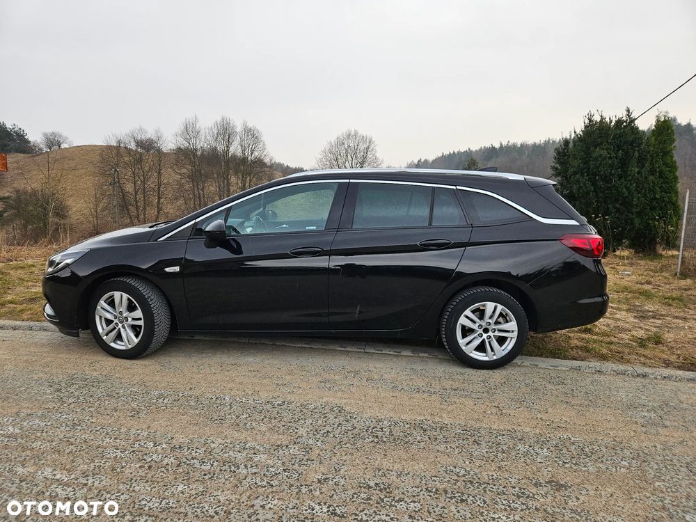 Opel Astra 1.6 D (CDTI) Dynamic - 3