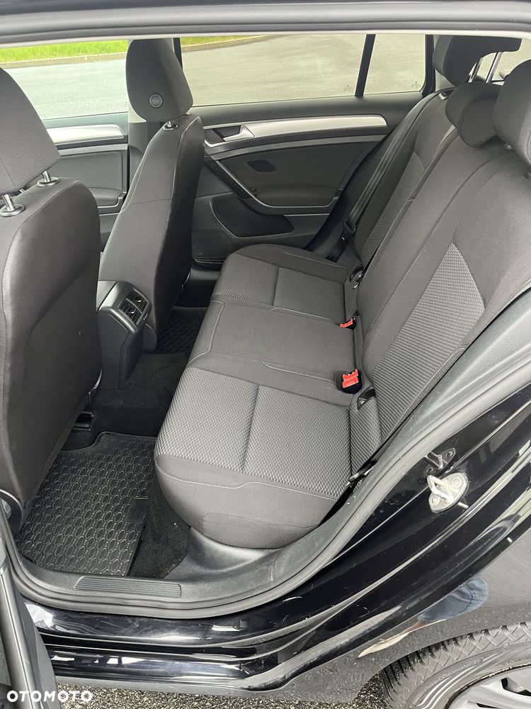 Volkswagen Golf 1.6 TDI BMT Trendline - 32