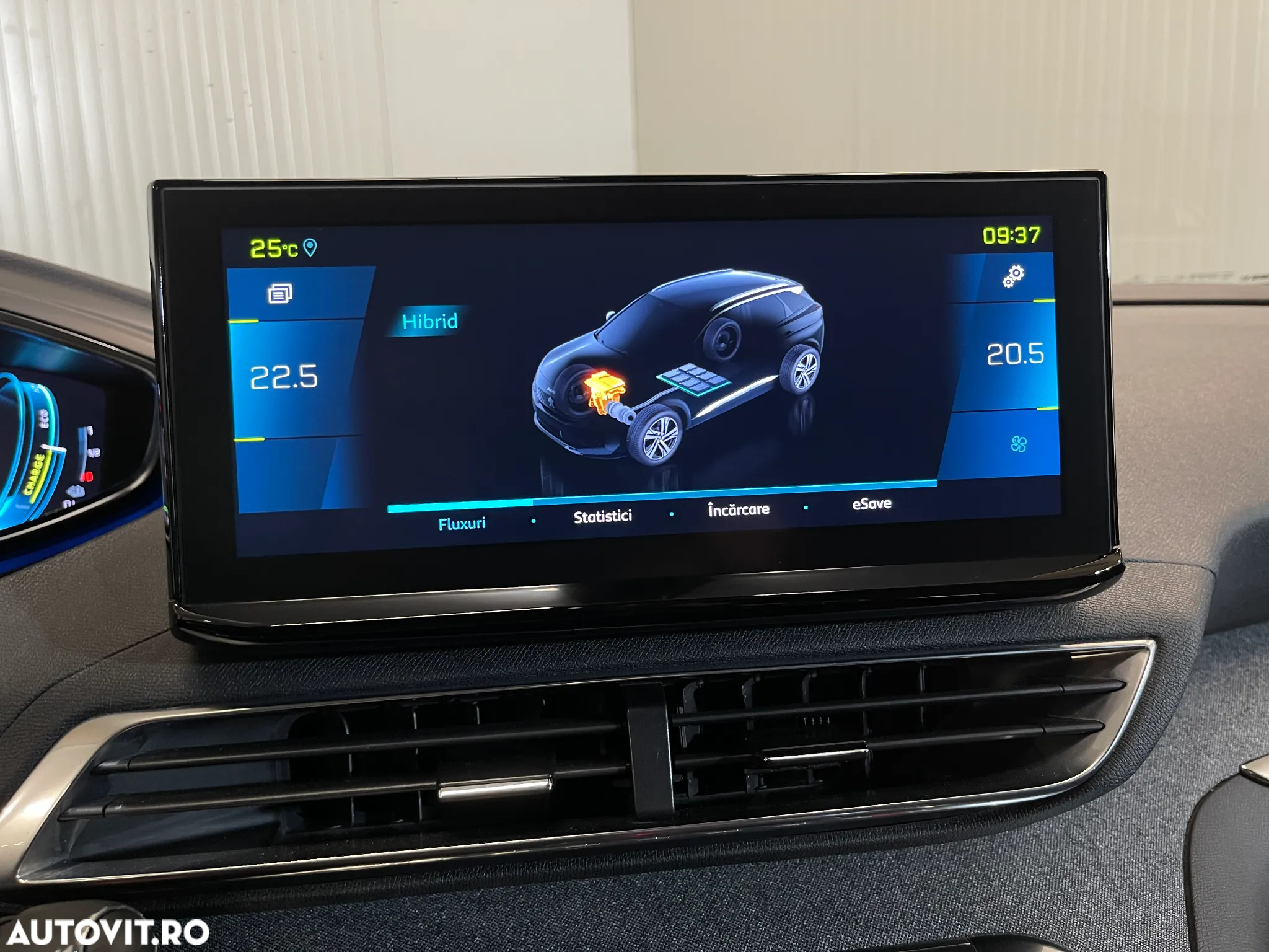 Peugeot 3008 Plug-In Hybrid 225 e-EAT8 Allure Pack - 25
