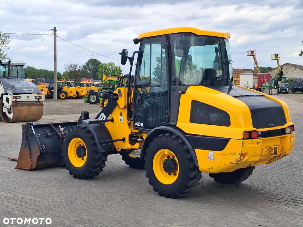 JCB 406 - 3