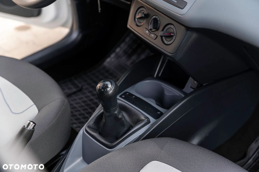 Seat Ibiza 1.2 12V Style - 24