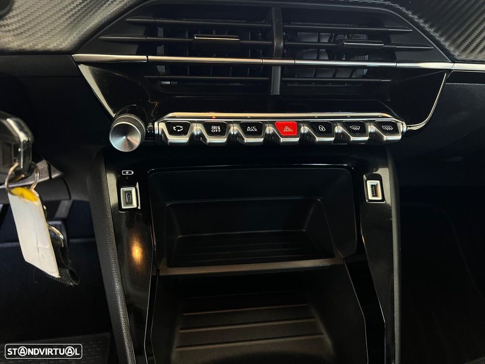 Peugeot 208 1.2 PureTech Active - 11