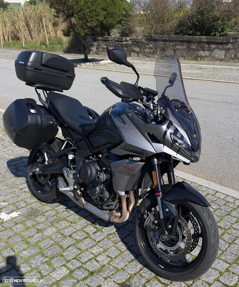 Triumph Tiger - 1