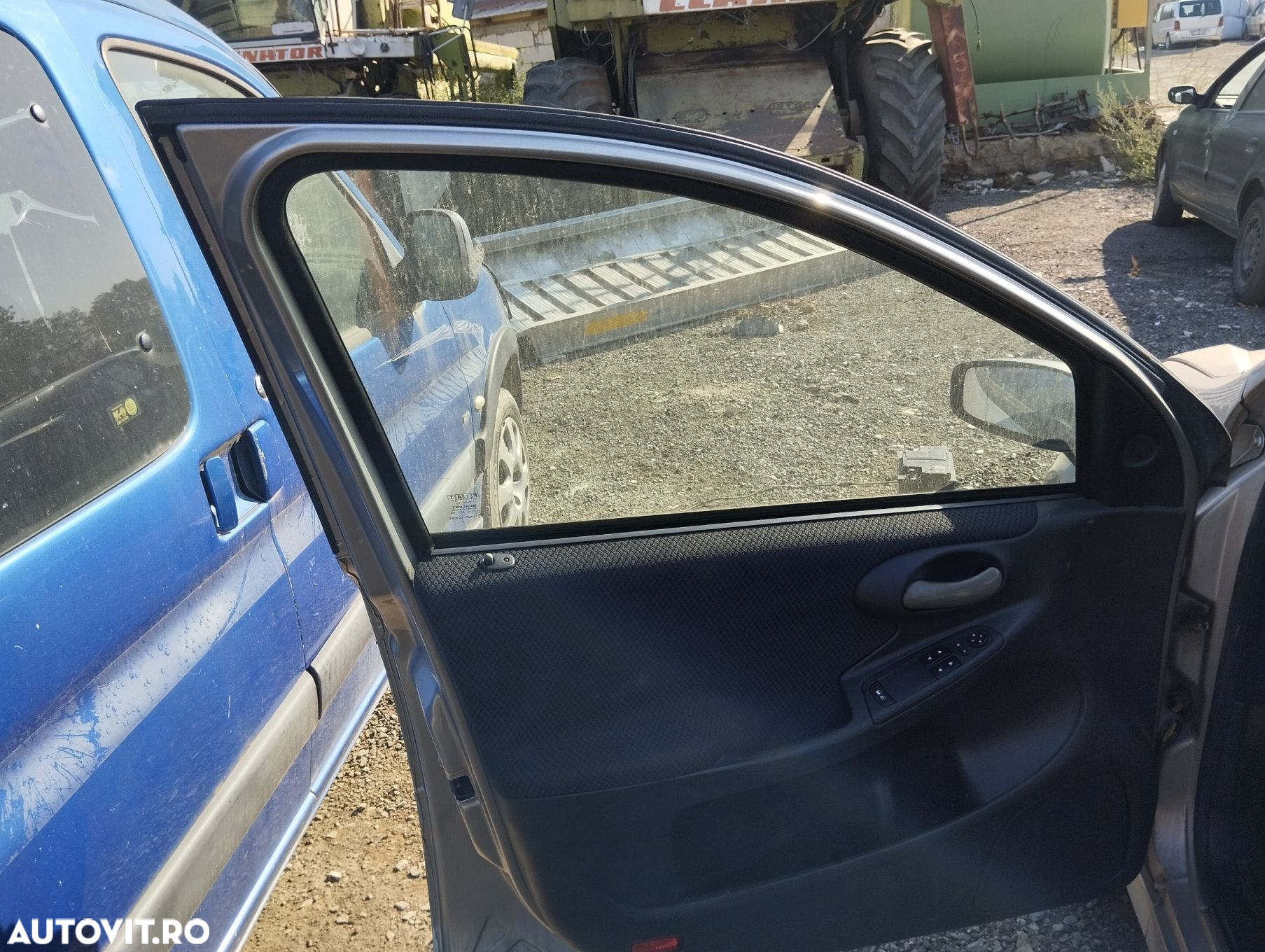 Dezmembrari  Fiat STILO (192)  2001  > 2010 1.2 16V (192_XA1B) Benzina - 4