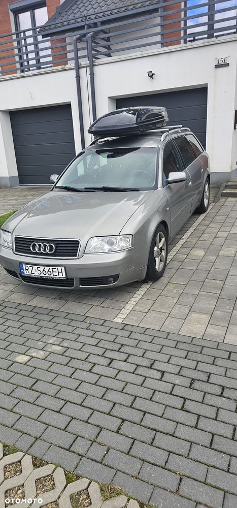 Audi A6 Avant - 1